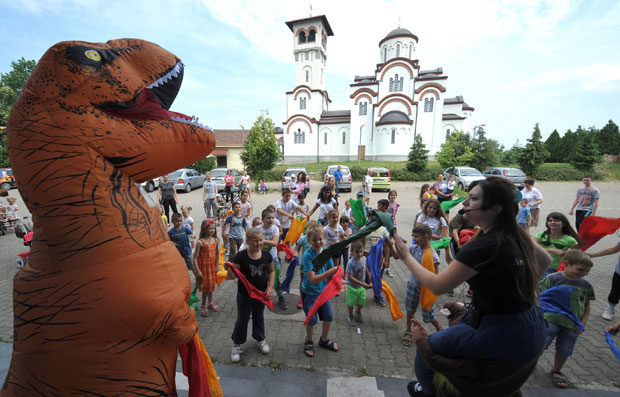 ТЕАТАР ЗА ОСМЕХ МАЛИШАНА: Фестивал кратких позоришних форми окупио неколико хиљада деце