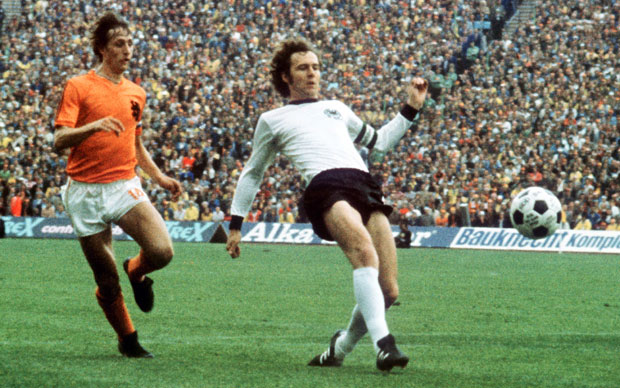 ОД БЕКЕНБАУЕРА ДО КАРЛОСА: У историји фудбала само осморица играча освојила ЛШ и Мундијал исте године