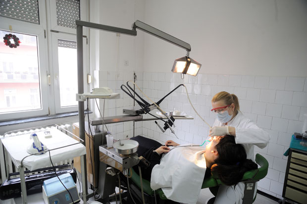 Школарце мучи каријес