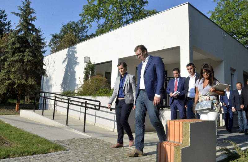 Вучић обишао огледни стан за снаге безбедности: За 67 квадрата рата 118 евра