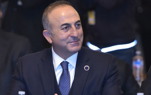 Чавушоглу: Не прихватамо претње око набавке С-400