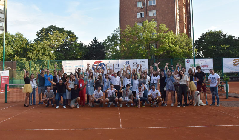 Тениски рекреативци прикупили 300.000 динара на хуманитарном турниру за децу са сметњама у развоју и инвалидитетом