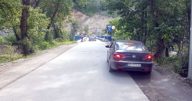 ПРОТЕСТ МАЛИНАРА: Оспособљен алтернативни пут код Пријепоља (ФОТО+ВИДЕО)