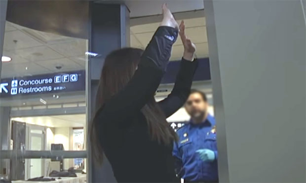 НЕВЕРОВАТАН САВЕТ ДЕВОЈКАМА: Ставите кашику у доњи веш да избегнете брак