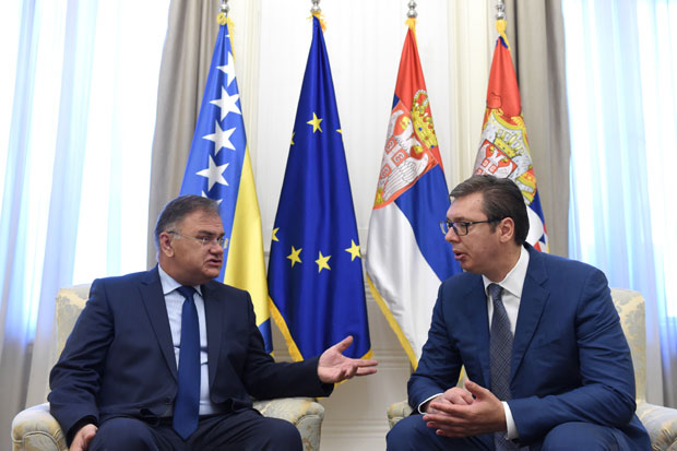 Вучић са Иванићем: Србија ће увек поштовати Дејтонски споразум
