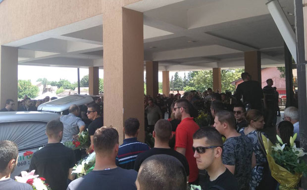 САХРАЊЕН МЛАДИ СПОРТИСТА: Скопље испратило Драгана на последње путовање