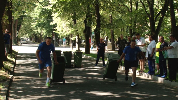 Медаље Врбашанима за пражњење канти