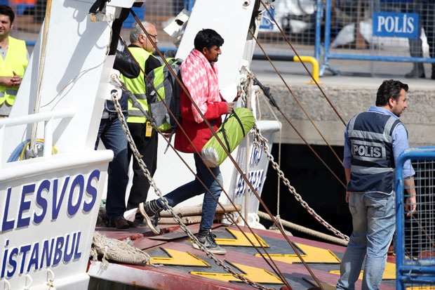 Турска суспендовала споразум о мигрантима с Грчком