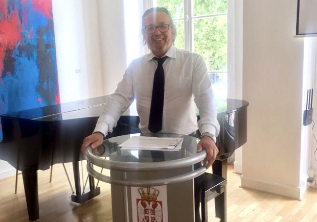 Главни циљеви омасовљење и подмлађивање