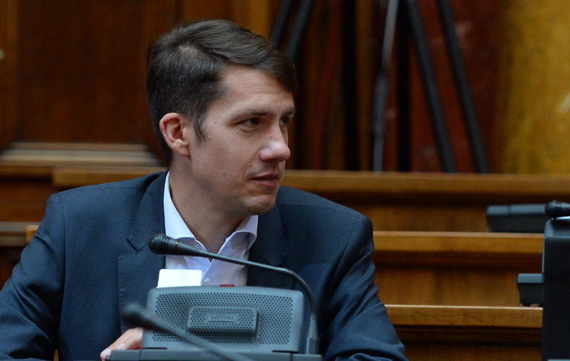 Шпијунка: Превод на тесту