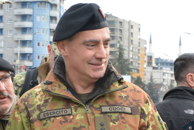 КОМАНДАНТ КФОР-А: Италија испитује последице НАТО бомрадовања; Рот: Немачка нема сазнања о вези бомбардовања и рака