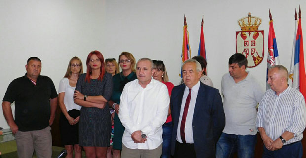 Због афера - без фотеље?