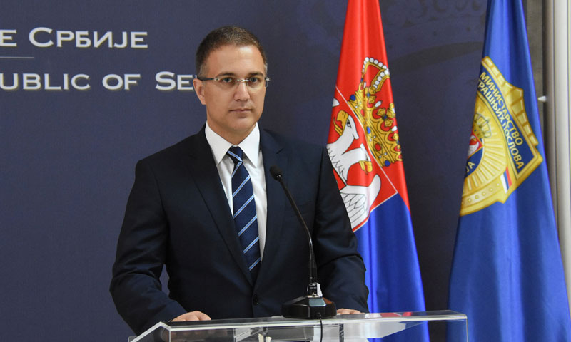 МИНИСТАР НЕБОЈША СТЕФАНОВИЋ О БЛОКАДИ САОБРАЋАЈА: Терор мањине над већином