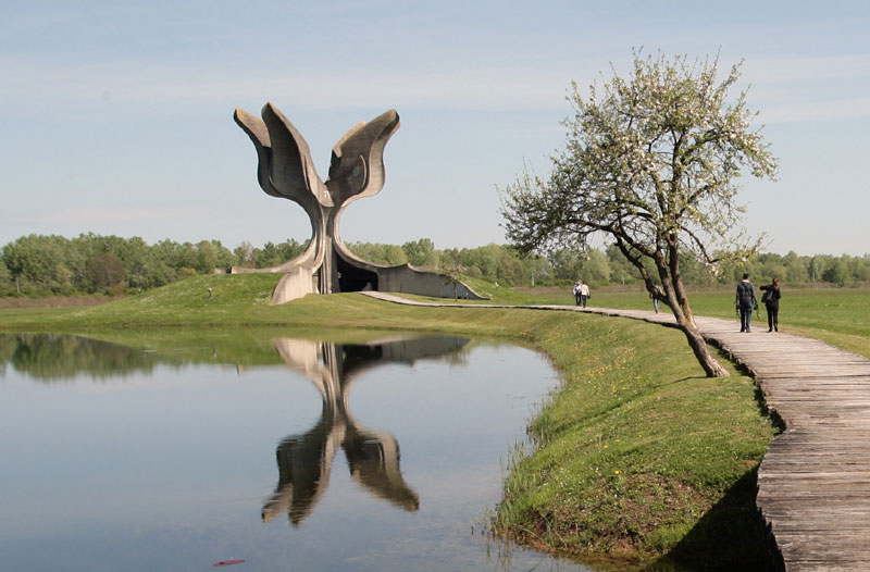 Китаровић: Жао ми је због идеолошких  подела, у Јасеновац идем у тишини