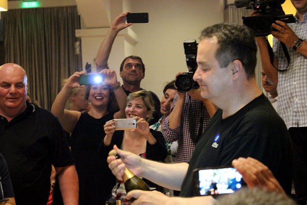 Дачић са делегацијом Јагодине у Паралији (ФОТО)