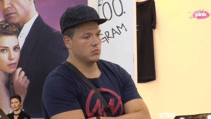 СЛОБА ОТКРИО: Шта се крије иза поруке његове мајке када му је саопштила да има адвоката који ће га развести од Кије (ВИДЕО)