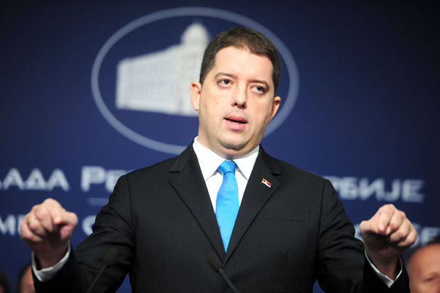 ЂУРИЋ РЕАГОВАО НА ХАРАДИНАЈЕВЕ ИЗЈАВЕ: Међународна заједница да реагује; Српска листа: Никад нећемо подржати војску Косова