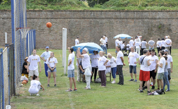 Дружењем и спортом пркосили годинама
