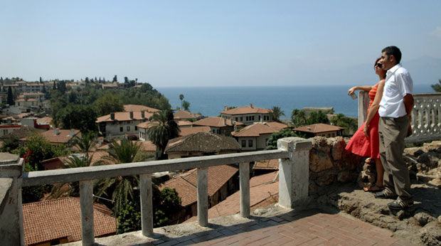 Британија упозорава своје грађане да не иду у Турску