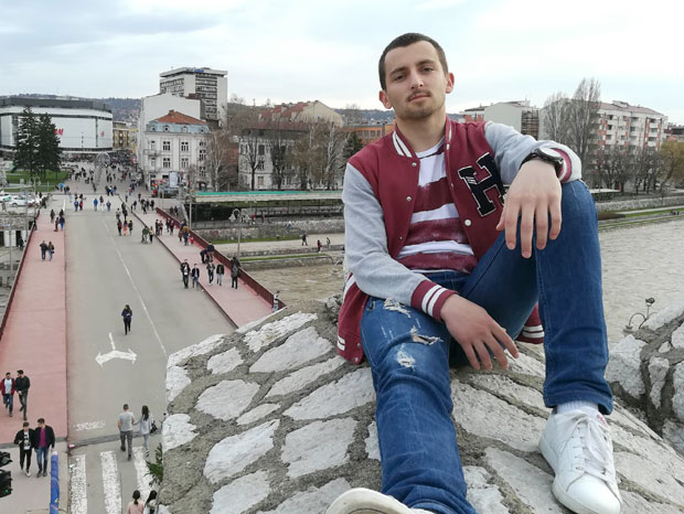 Ђорђе тешко, још у коми