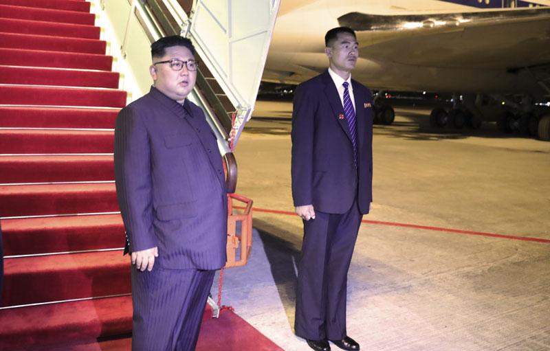 Зашто Ким увек носи свој портабл тоалет?