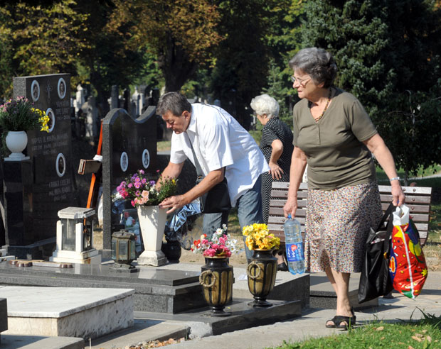 Погребни трошкови: Сигурна накнада само од државе