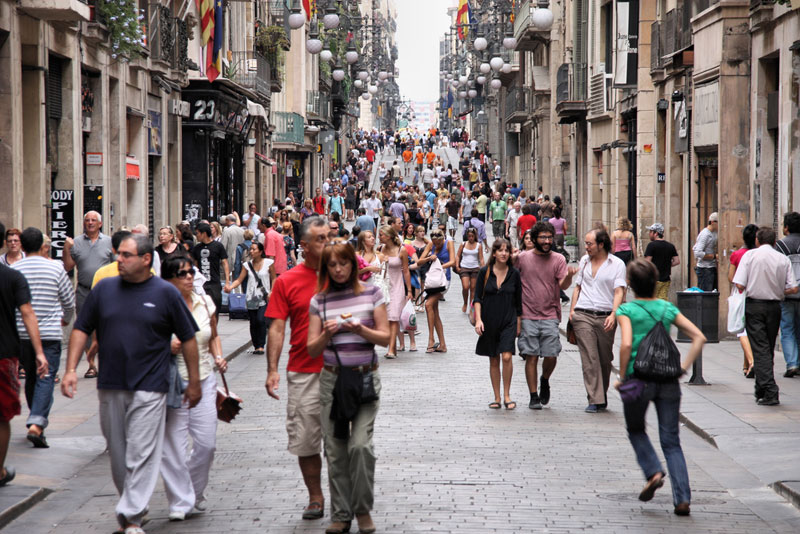 АНКЕТА: Имиграција и тероризам највеће бриге Европљана; Већина нема поверења у ЕУ