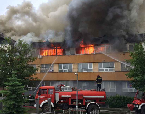 Пожар у пљеваљској тв изазвао ватромет 