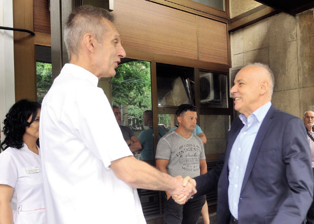 Нова опрема за три породилишта