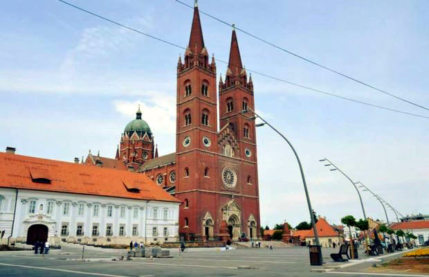 СИН ЛОГОРАША: Јасеновац био као летњиковац, место забава, развијеног културног и спортског живота?!