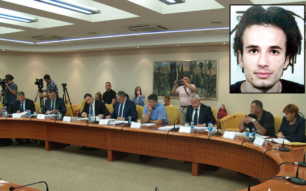 СМРТ ДАВИДА ДРАГИЧЕВИЋА: Извештај за власт није прихватљив