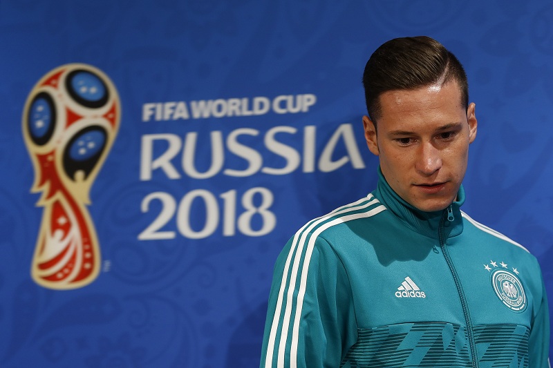 Дракслер: Није тачно да се Озил и Гундоган осећају издвојено од тима