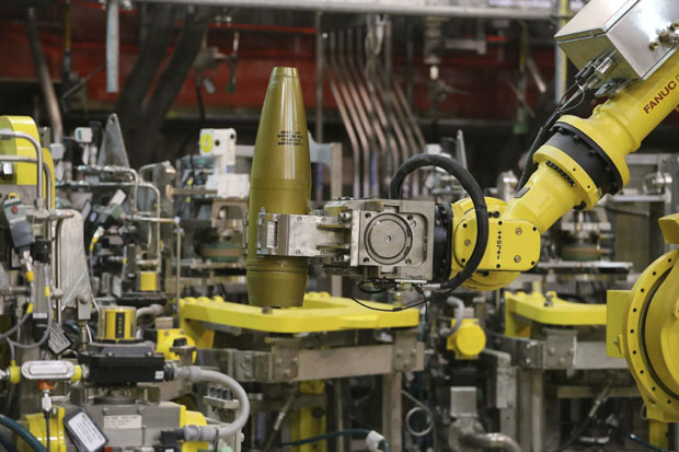 Роботи су већ у фабрикама, хоће ли ускоро и у новинарство?
