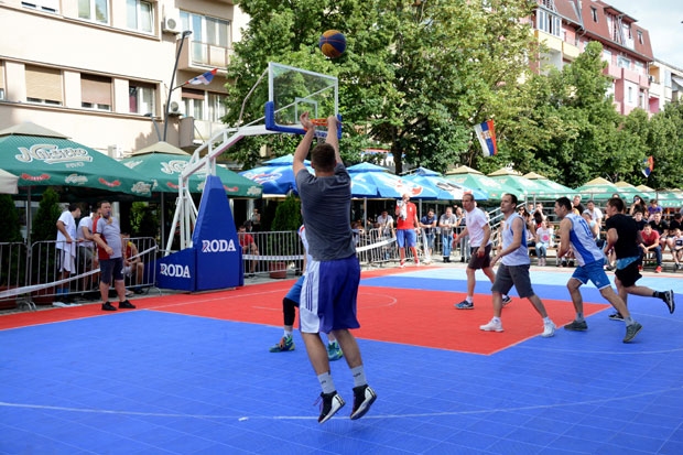 Турнир у баскету 3x3 у Косовској Митровици (ФОТО)