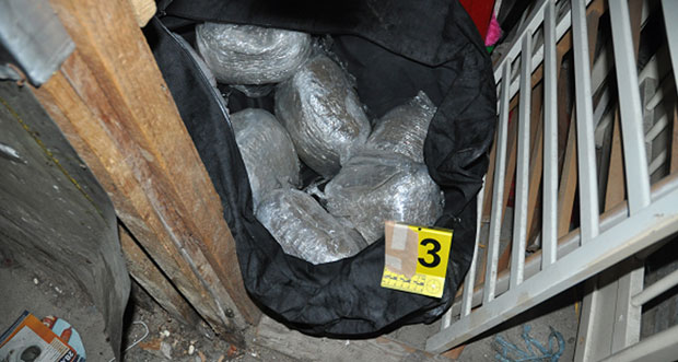 Заплењено 10 килограма марихуане
