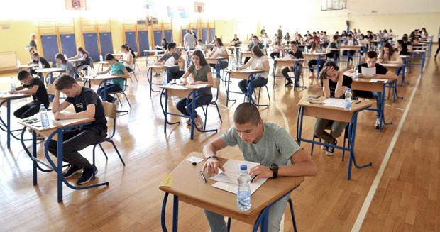 Више од 70.000 осмака полаже малу матуру
