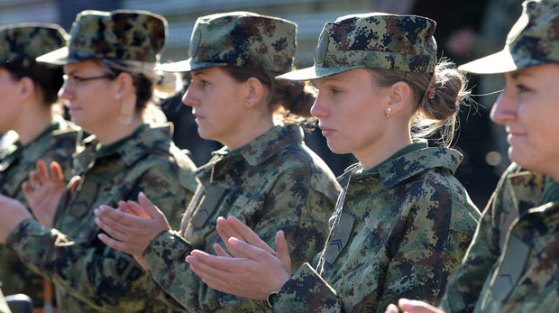 Већина за обавезни војни рок