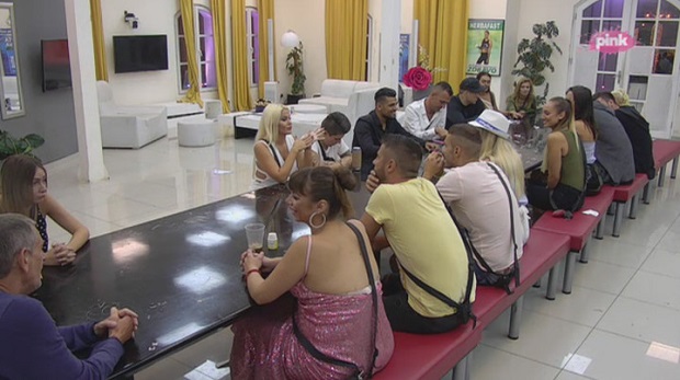 БАНЕТУ СЕ ОСТВАРИЛА ЖЕЉА: Jош један учесник напустио “Задругу” (ВИДЕО)