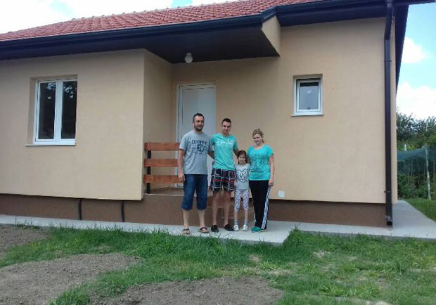 Избеглицама досад 2.000 кућа