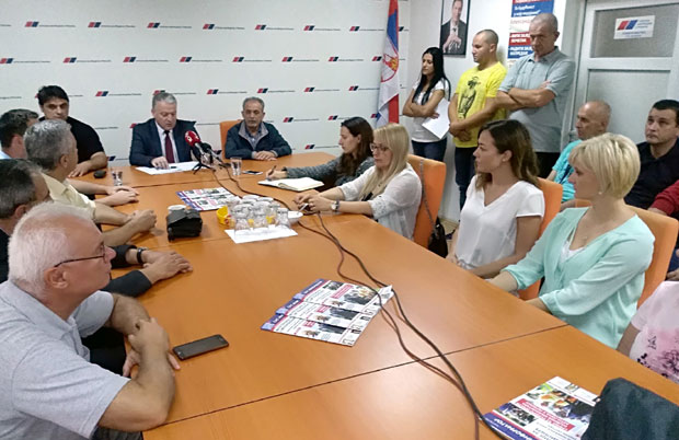 Позив на оставку градоначелника Шапца