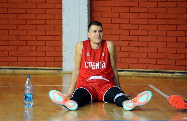 ПРЕДСЕДНИК АРМАНИЈА ПОТВРДИО: Стиже Недовић