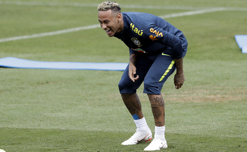 ФОТО: Нејмар има нову фризуру 