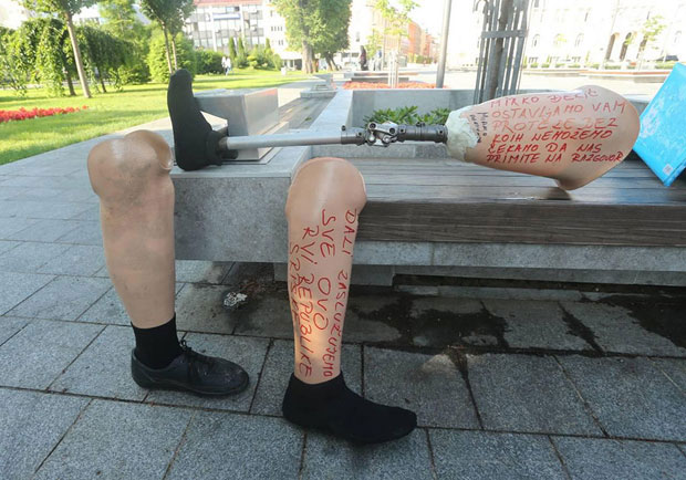 БЛ: Ратни инвалиди побацали протезе