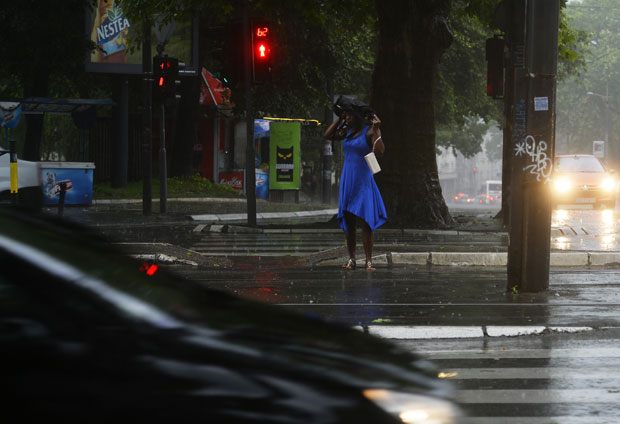 РХМЗ ОПЕТ УПОЗОРАВА: Од петка пљускови, грмљавина, ветар, хладније