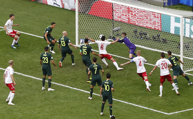 Данској и поред испуштене предности слађи део колача са Аустралијом: ВАР спасио кенгуре