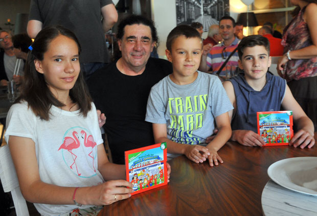 ОБЈАВЉЕН ДЕЧЈИ И БАЈКЕРСКИ АЛБУМ: Приручник за мале фудбалере