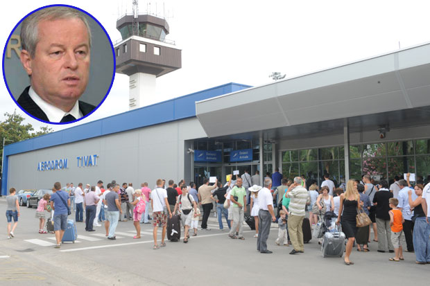 Председник  Аеродрома ЦГ гласао за себе