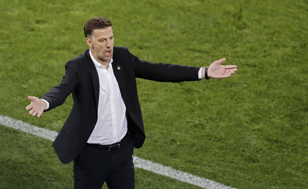 Крстајић: Провокације не коментаришем, а треба погледати како је господин судио вечерас