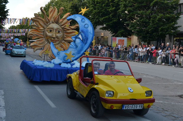 У карневалу у Белој Цркви 1.000 насмејаних лица (ФОТО)