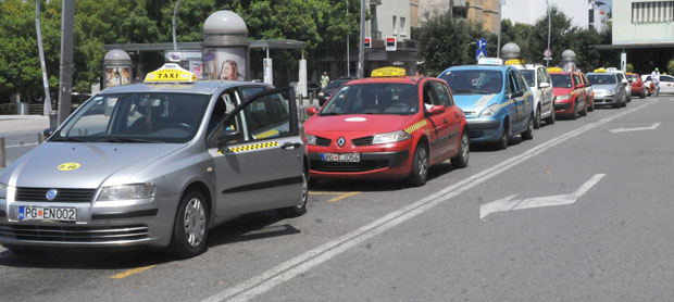 Сва возила у белој боји